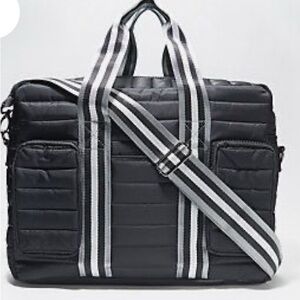 New Think Royln Duffel Bag w/ Trolley Sleeve - The Highlander Black